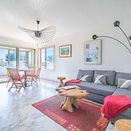 Magnifique 2 Pieces Vue - Parking Proche *