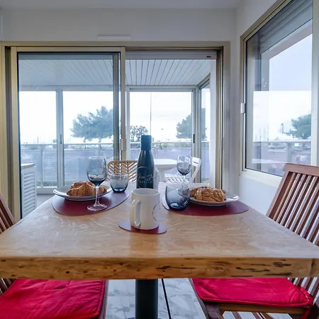 Magnifique 2 Pieces Vue - Parking Proche *